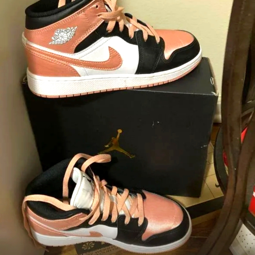 Retro Jordans 1's